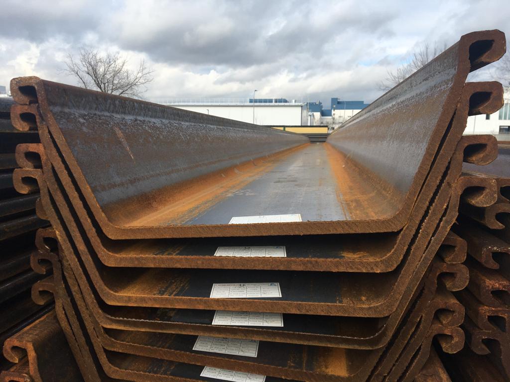 Берегоукрепление шпунтом Ларсена: надежная защита береговой линии от эрозии и подтопления