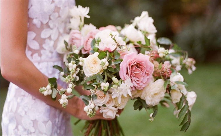 Тренды букетов 2025: как выбирать, сочетать и сохранять цветы