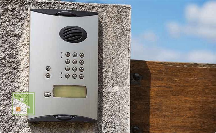 Домофон в частном доме: полный гид по выбору и установке 2025