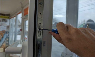 Как правильно перевести пластиковые окна в зимний режим: инструкция 2025 года