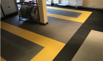 ПВХ плитка для гаража: 20 ключевых аспектов выбора и монтажа (2025)