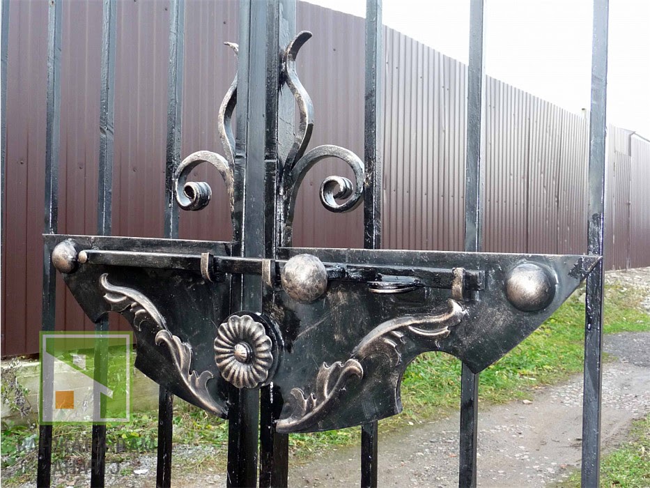 Изготовление воротных засовов своими руками: виды, чертежи, установка