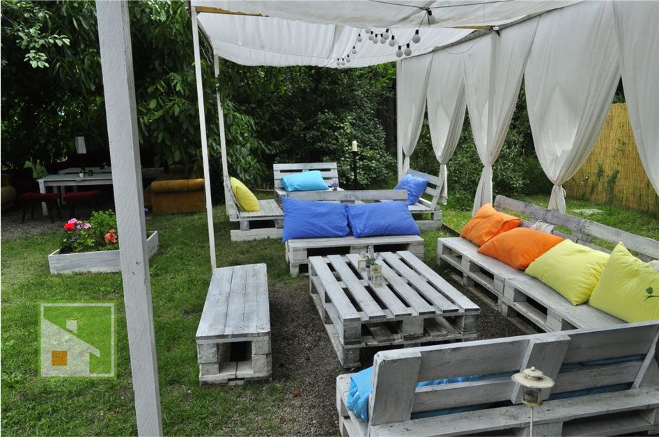 Клумбы и Дорожки из Поддонов 2025: Практические Решения для Вашего Сада