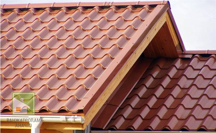 Почему вес металлочерепицы критичен при выборе кровли